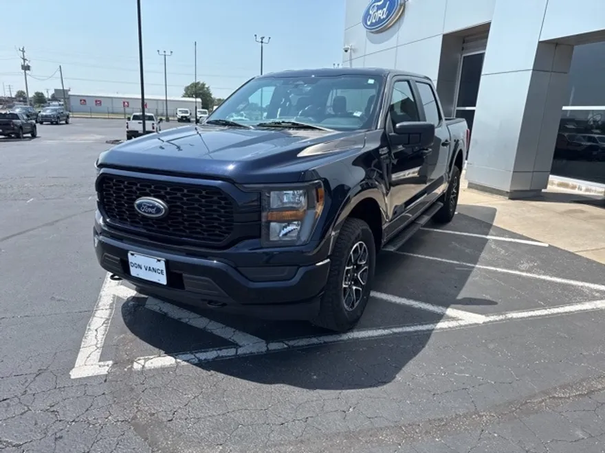 2023 Ford F-150 XL photo 1