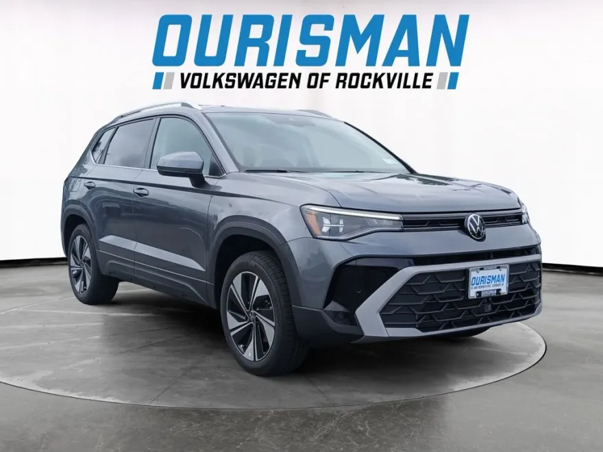 2025 Volkswagen Taos SE photo 1