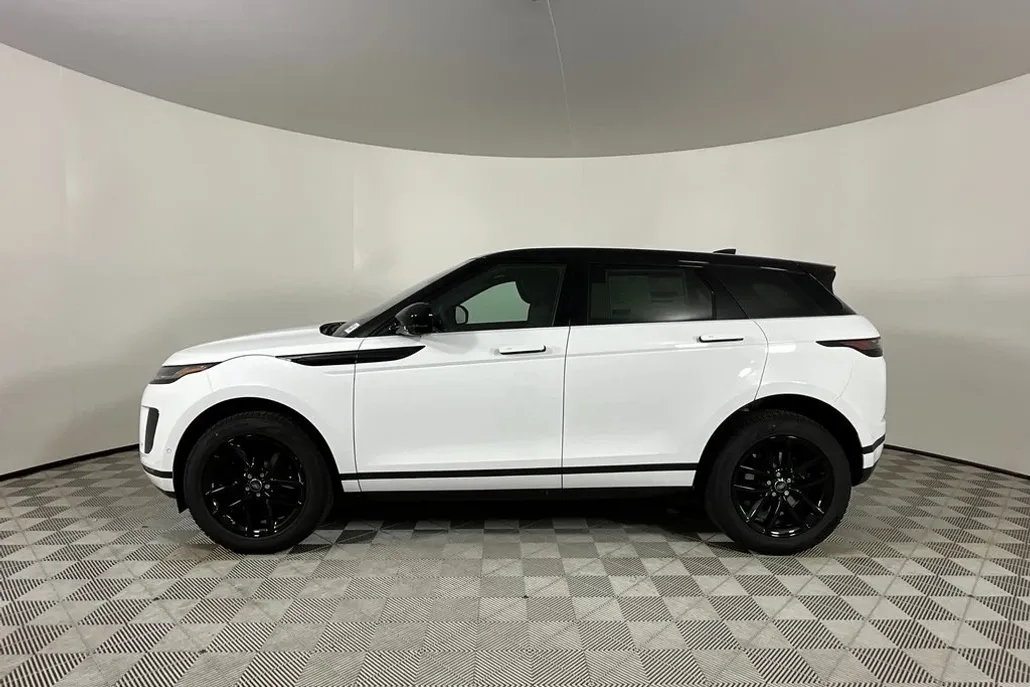 2026 Land Rover Range Rover Evoque S photo 1