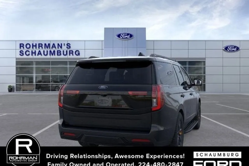2025 Ford Expedition photo 1
