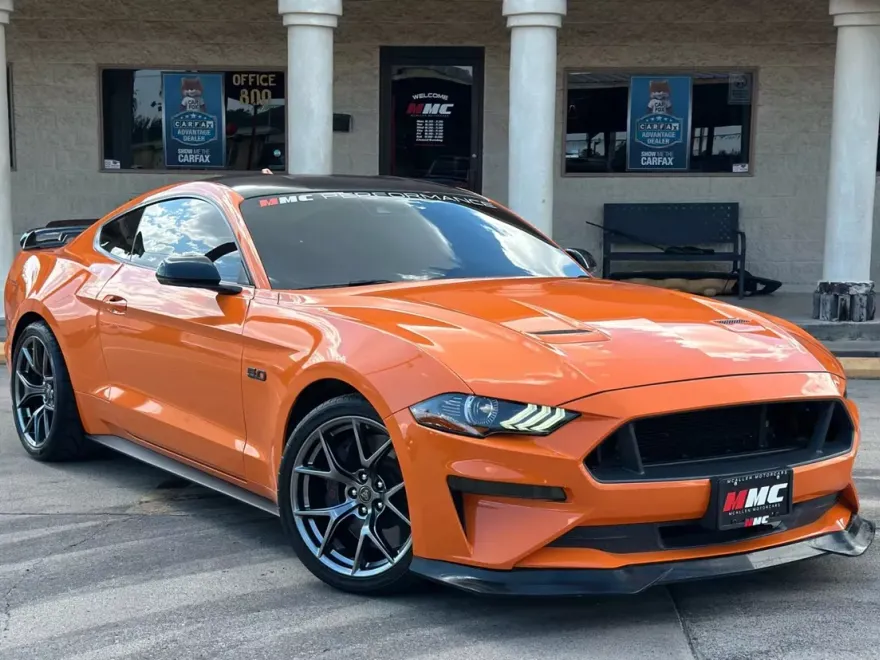 2021 Ford Mustang GT Premium photo 1