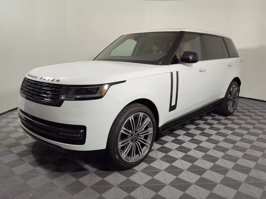 2025 Land Rover Range Rover SE photo 1