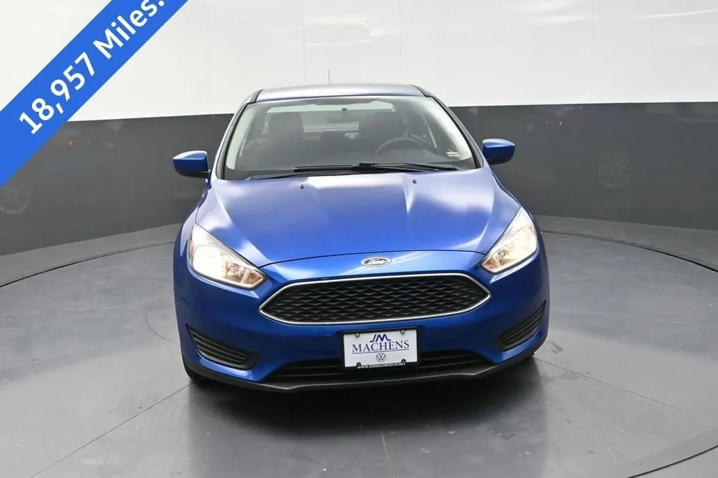 2018 Ford Focus SE photo 1