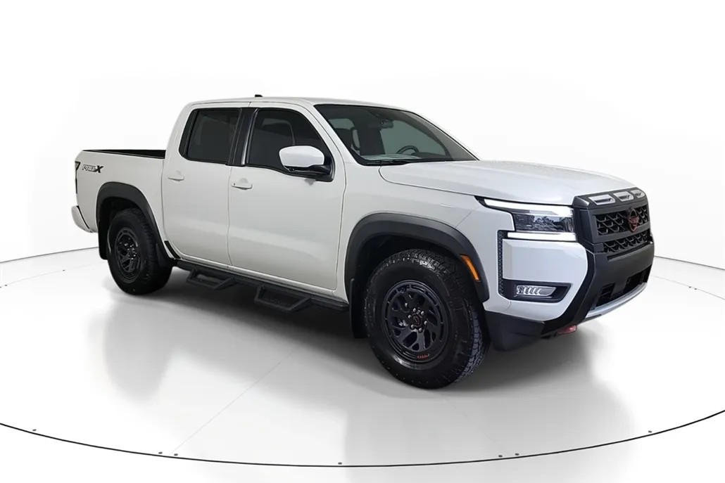 2025 Nissan Frontier PRO-X photo 1