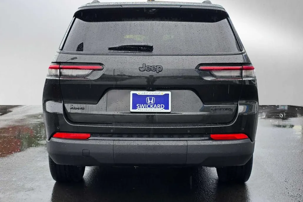 2024 Jeep Grand Cherokee Limited photo 1