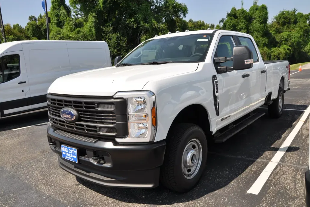 2025 Ford F-250 XL photo 1