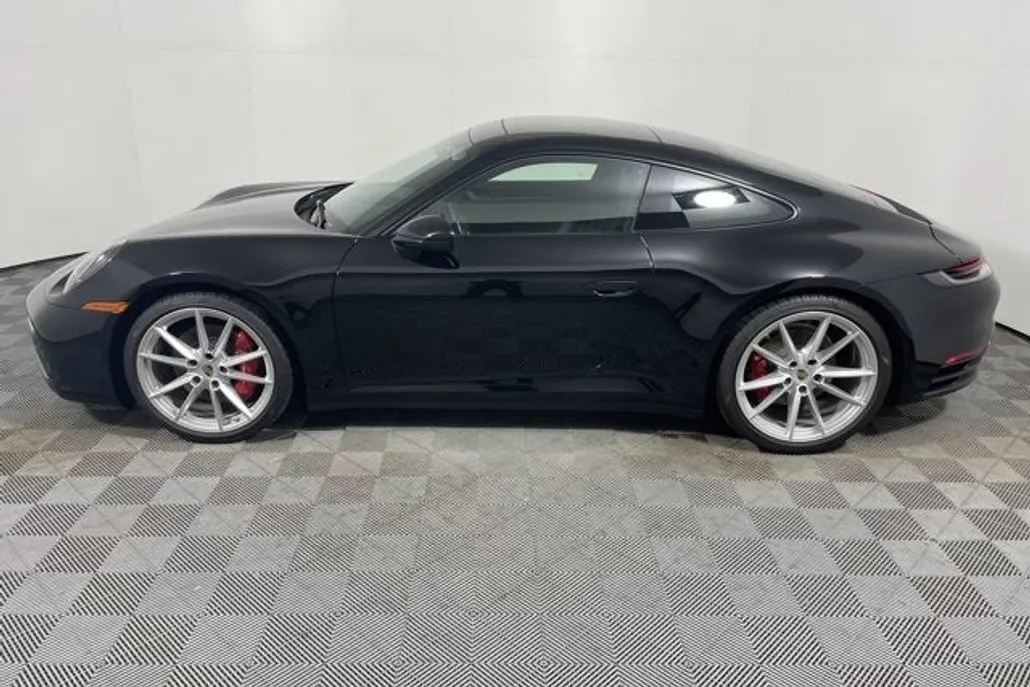 2020 Porsche 911 S photo 1