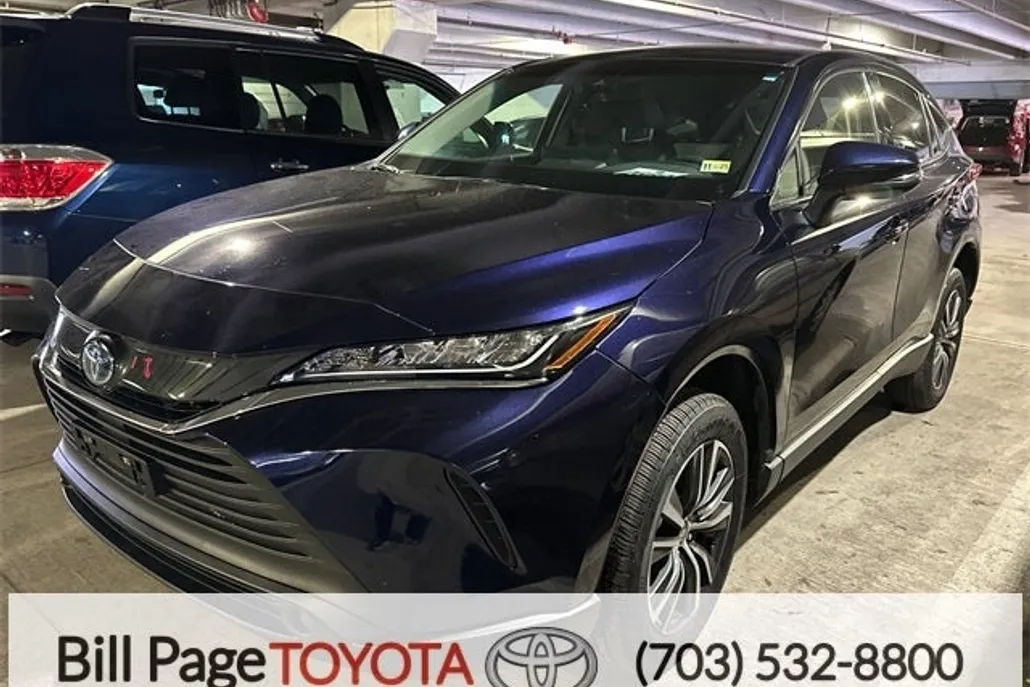 2022 Toyota Venza LE photo 1