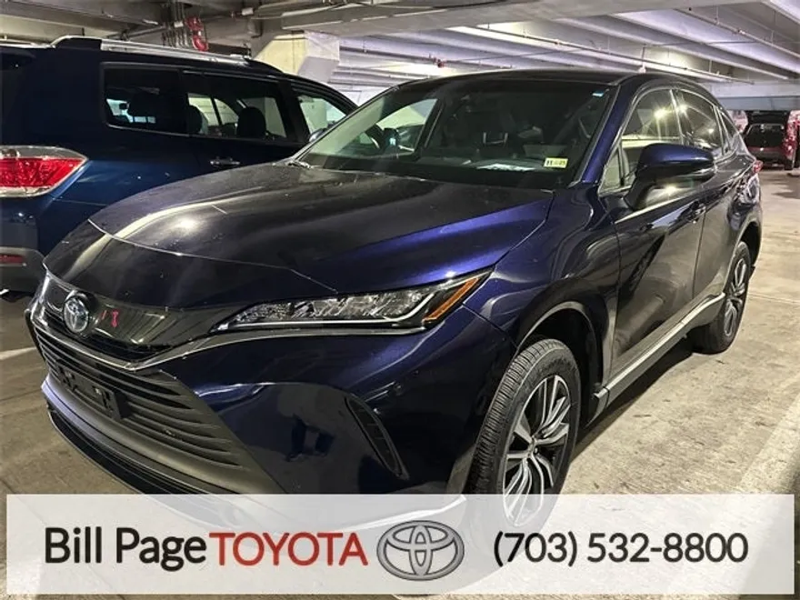 2022 Toyota Venza LE photo 1