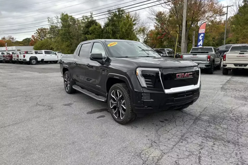 2026 Gmc Sierra EV Denali photo 1