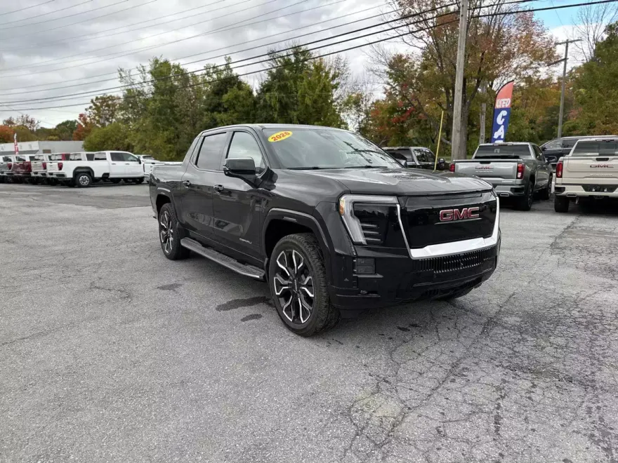 2026 Gmc Sierra EV Denali photo 1