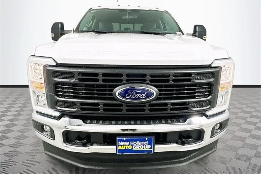 2026 Ford F-350 XL photo 1