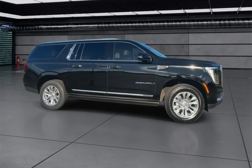 2025 Gmc Yukon XL Denali photo 1