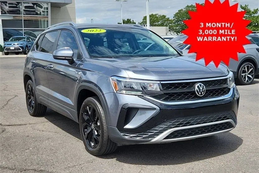 2022 Volkswagen Taos SE photo 1