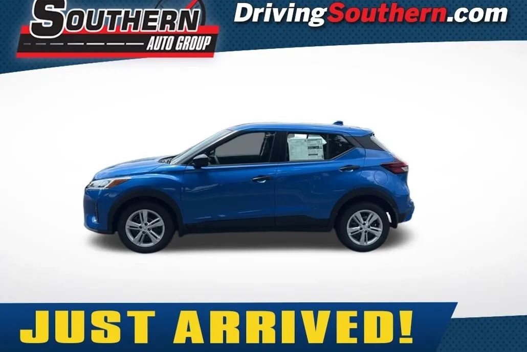 2025 Nissan Kicks Play S photo 1