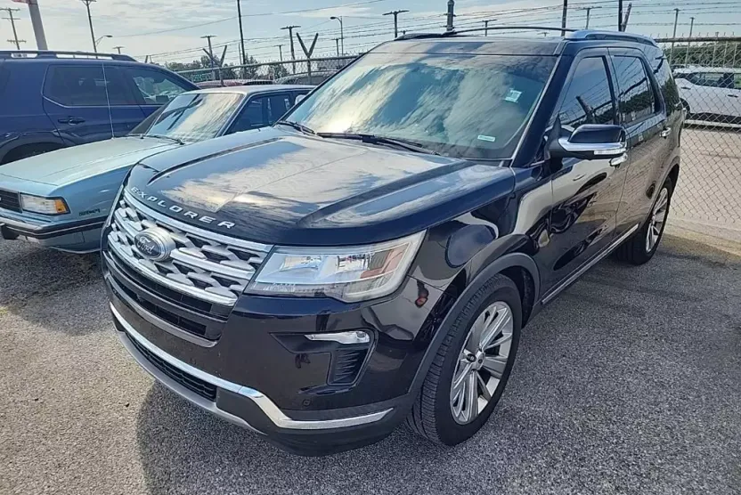 2019 Ford Explorer Limited photo 1