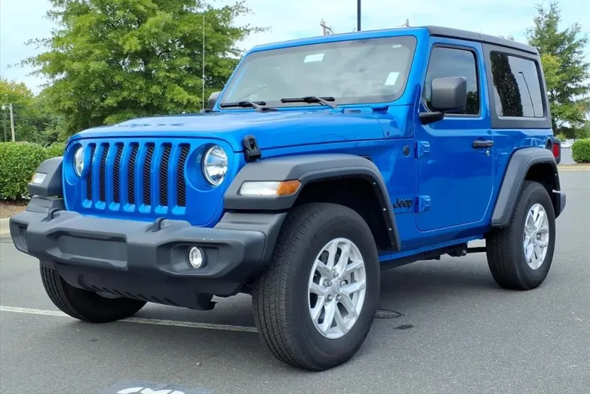 2023 Jeep Wrangler Sport S photo 1