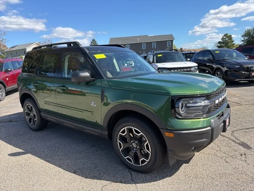 2025 Ford Bronco Sport Outer Banks photo 1