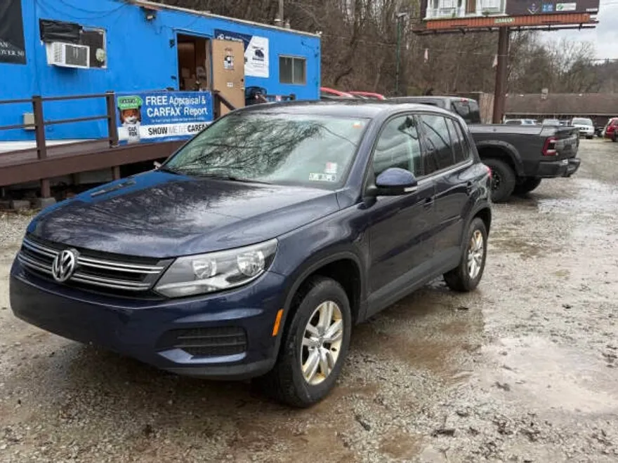 2013 Volkswagen Tiguan S photo 1