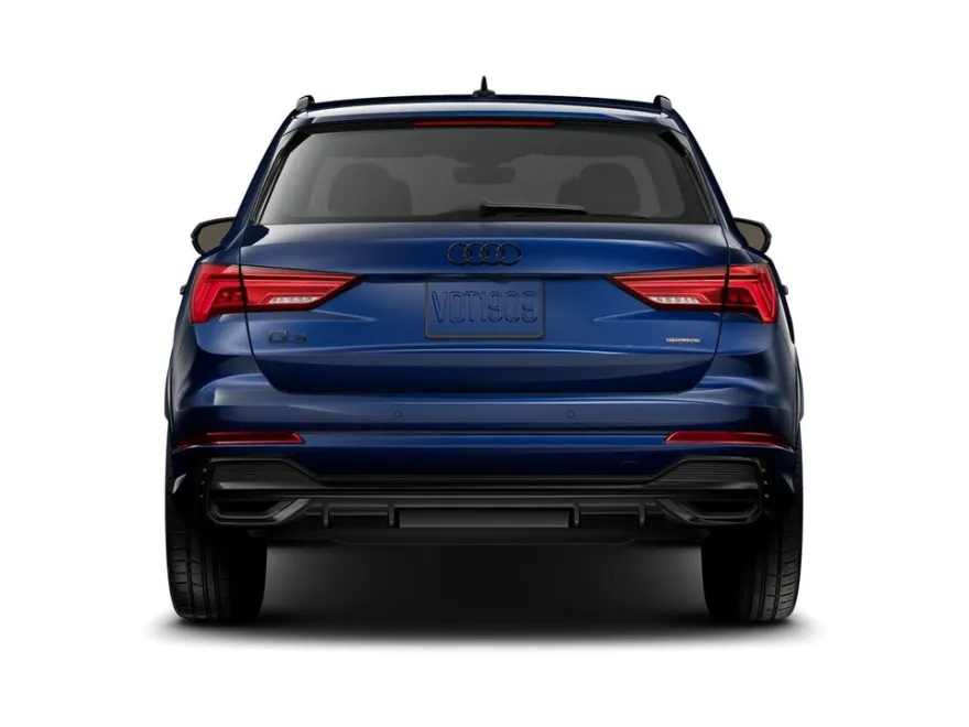 2025 Audi Q3 45 TFSI S line Premium photo 4