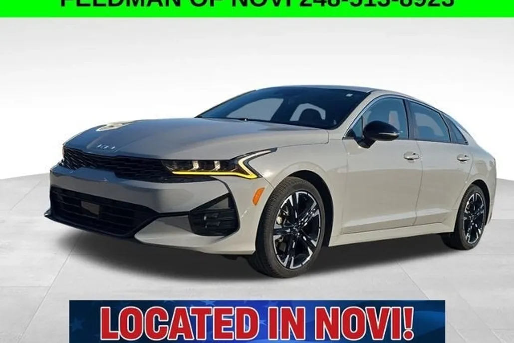 2023 Kia K5 GT-Line photo 1