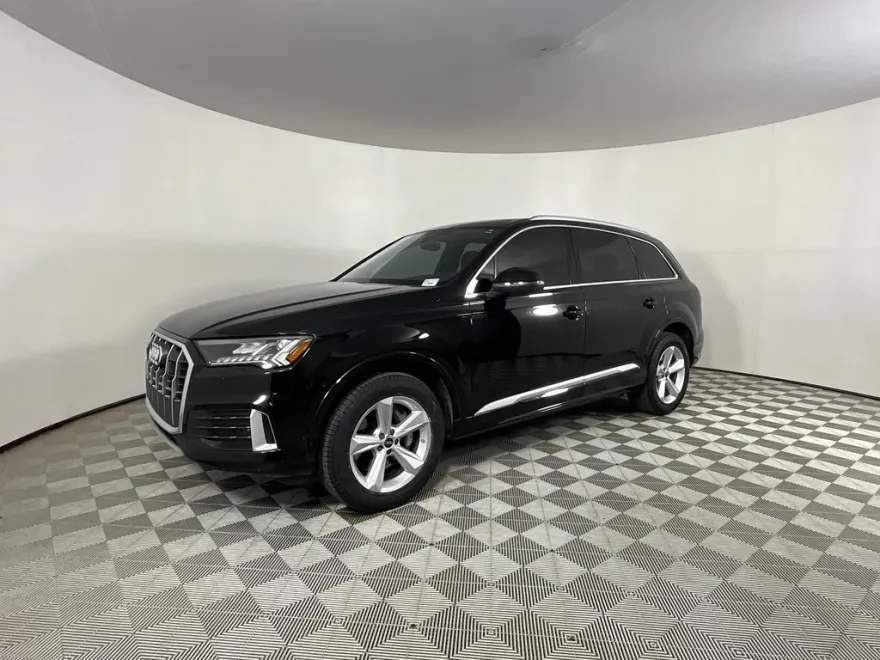 2023 Audi Q7 45 Premium Plus photo 1