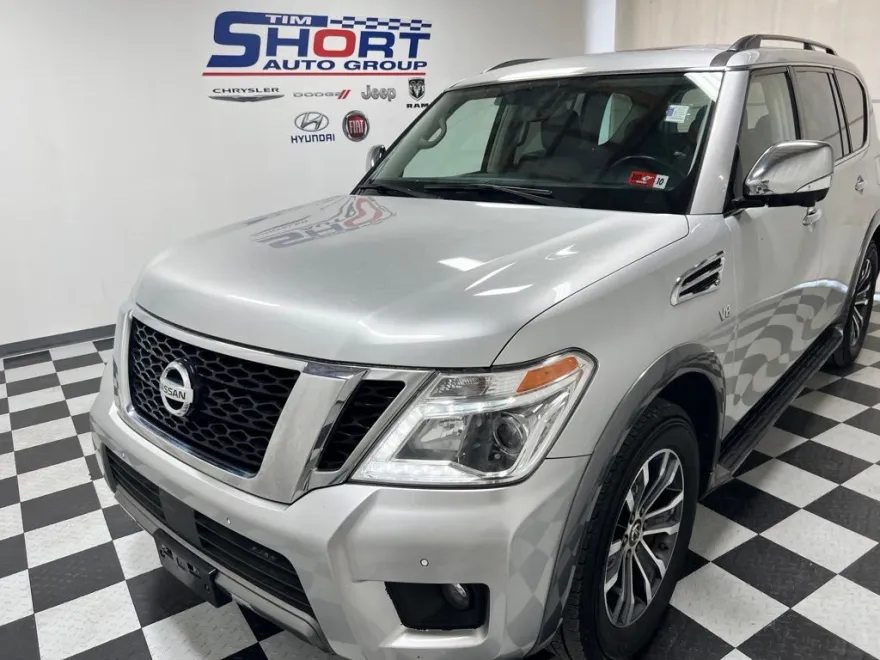 2019 Nissan Armada SL photo 1