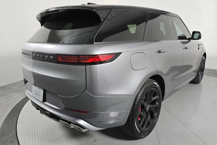 2025 Land Rover Range Rover Sport SE photo 1