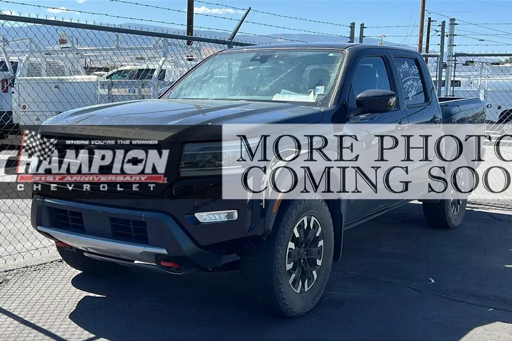 2023 Nissan Frontier PRO-4X photo 1