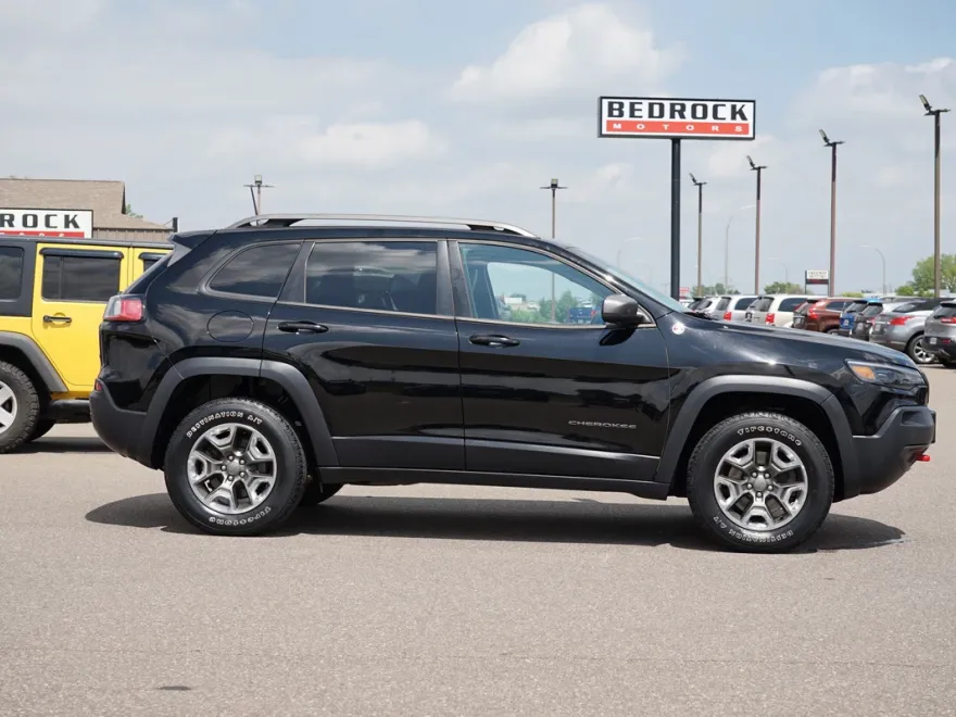 2019 Jeep Cherokee Trailhawk photo 1