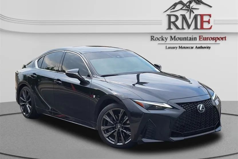 2022 Lexus IS 350 F SPORT photo 1
