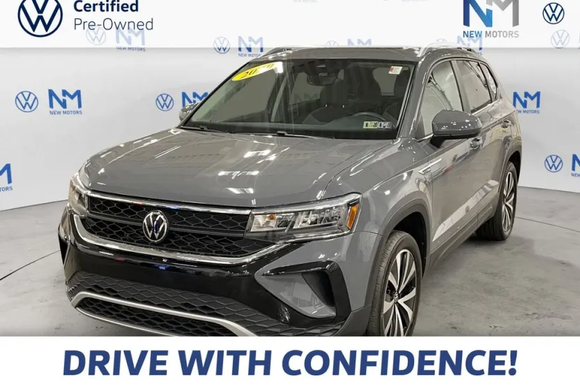 2023 Volkswagen Taos SE photo 1