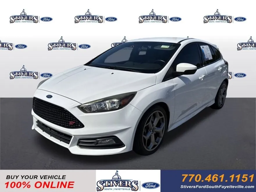 2017 Ford Focus ST photo 1