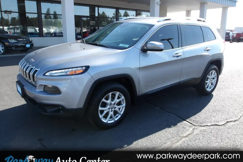 2017 Jeep Cherokee Latitude photo 1
