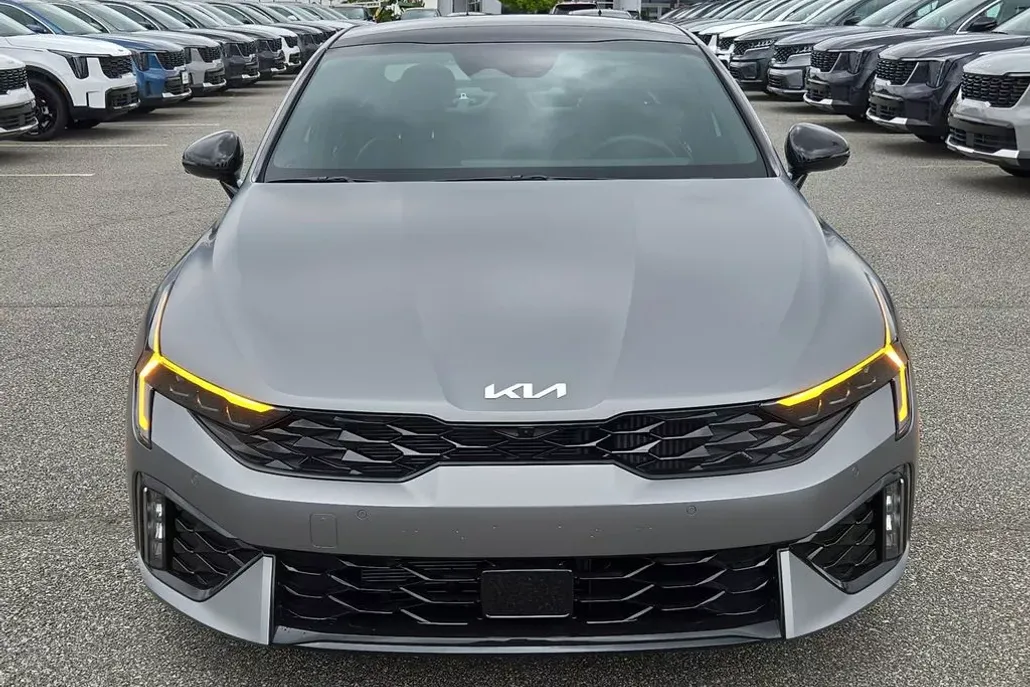 2026 Kia K5 GT photo 1
