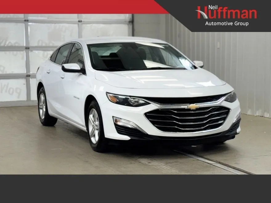 2025 Chevrolet Malibu LS photo 1
