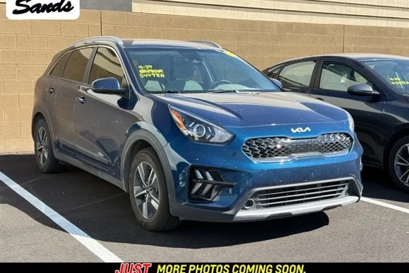 2022 Kia Niro Plug-In Hybrid LXS photo 1