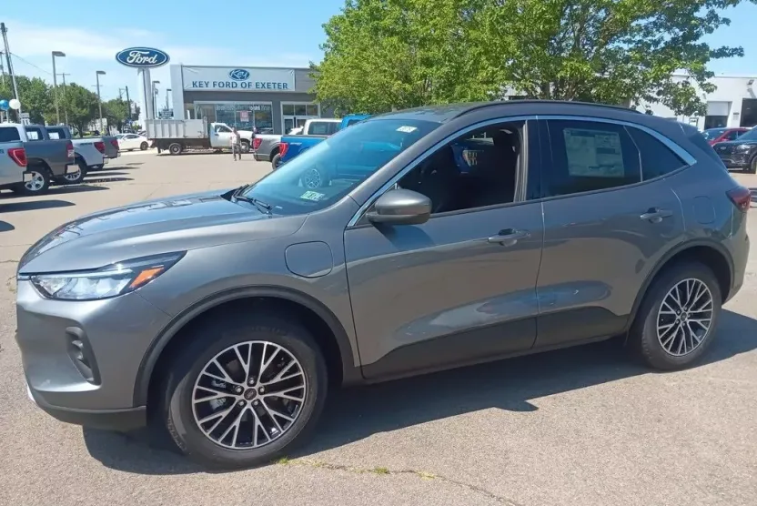 2024 Ford Escape Plug-In Hybrid Base photo 1