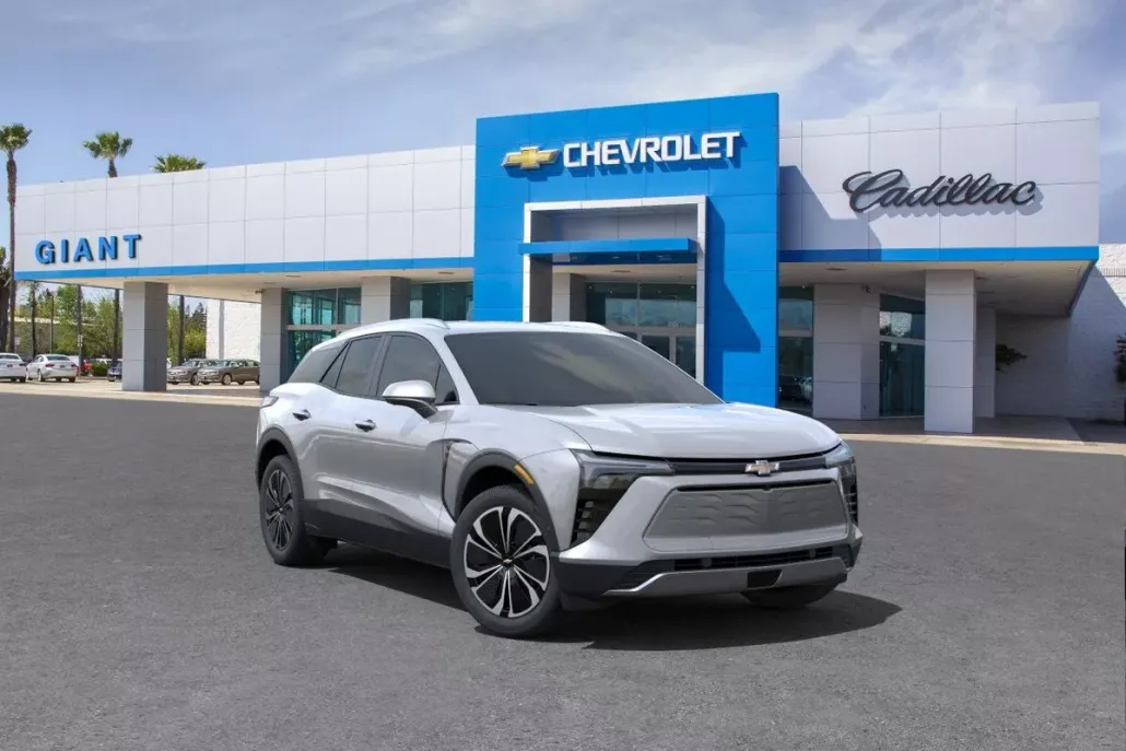 2025 Chevrolet Blazer EV photo 1