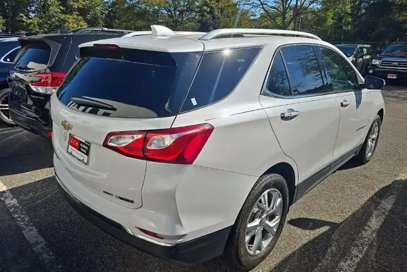 2018 Chevrolet Equinox Premier photo 1