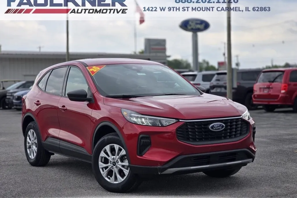 2025 Ford Escape Titanium photo 1
