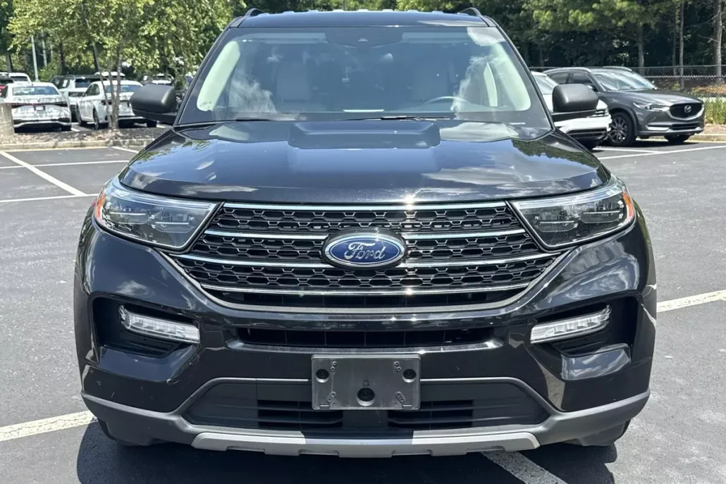 2024 Ford Explorer XLT photo 1