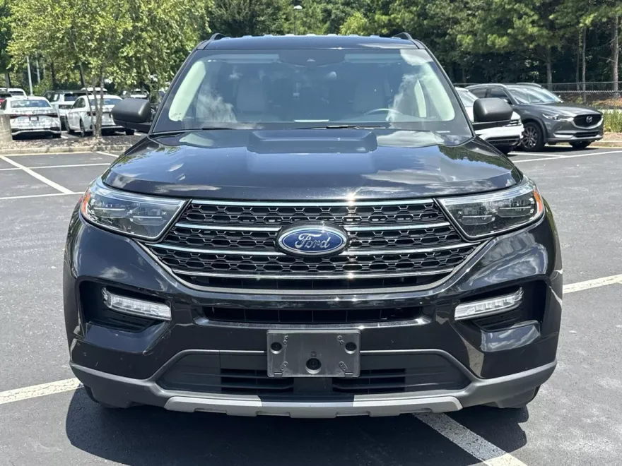 2024 Ford Explorer XLT photo 1