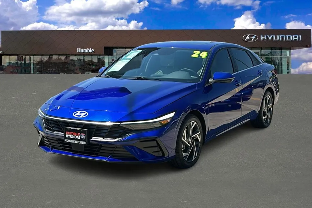 2024 Hyundai Elantra Limited photo 1