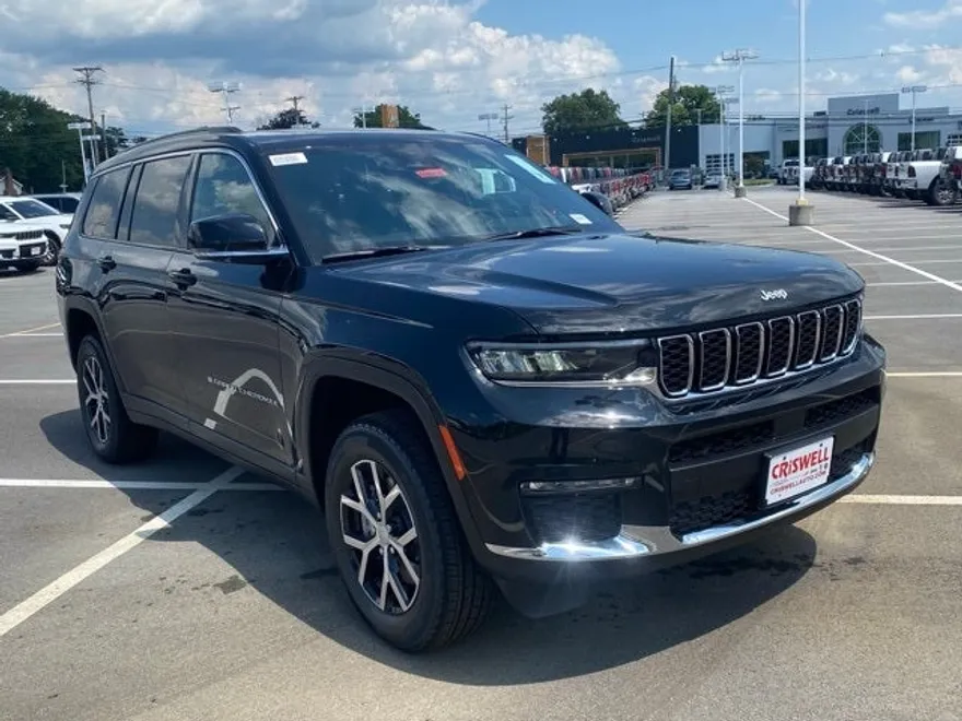 2025 Jeep Grand Cherokee Limited photo 1