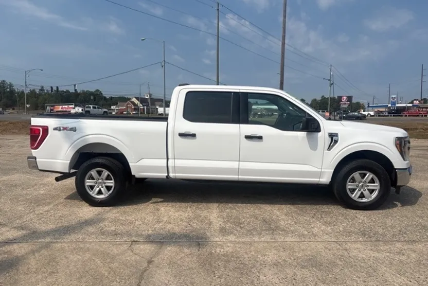 2023 Ford F-150 XLT photo 1