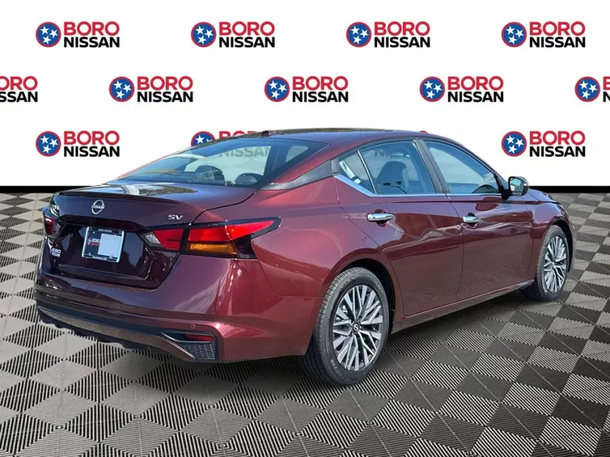 2023 Nissan Altima 2.5 SV photo 1