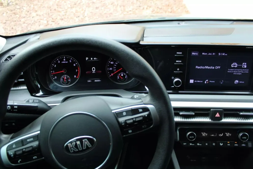 2022 Kia K5 LXS photo 1