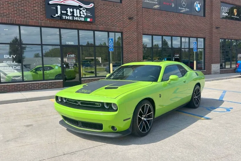 2015 Dodge Challenger R/T Scat Pack photo 1