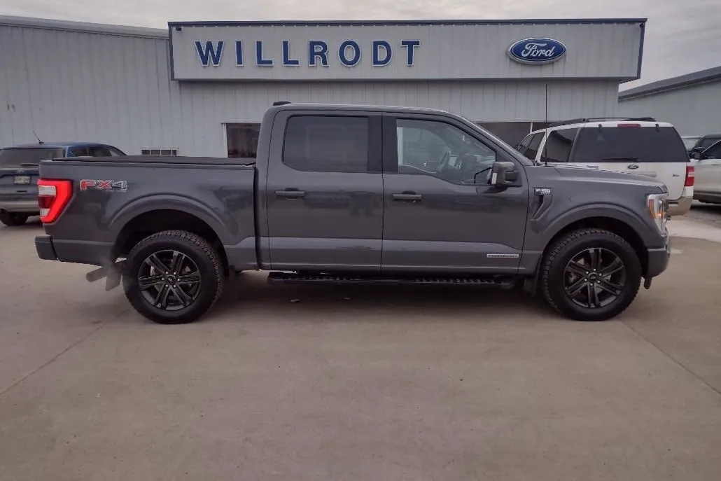 2021 Ford F-150 Lariat photo 1